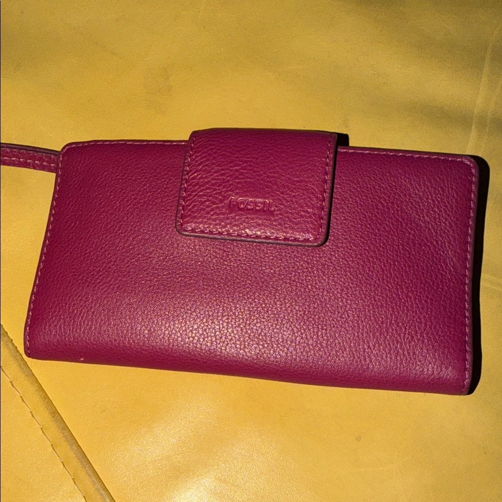 Fossil Raspberry Leather Wallet NWT